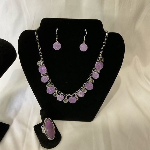Paparazzi Women’s Jewelry Set Light Purple Necklace Earrings Ring NWOT - Picture 6 of 8